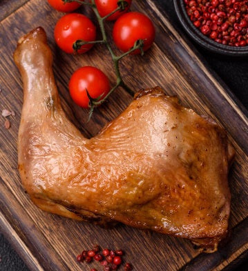 THE PASTURE CLASSIC – Premium Angus Ground Beef & Pasture-Raised Chicken Legs